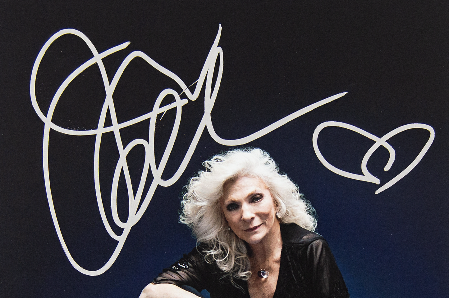 Judy Collins Autographed 8x10 Photo