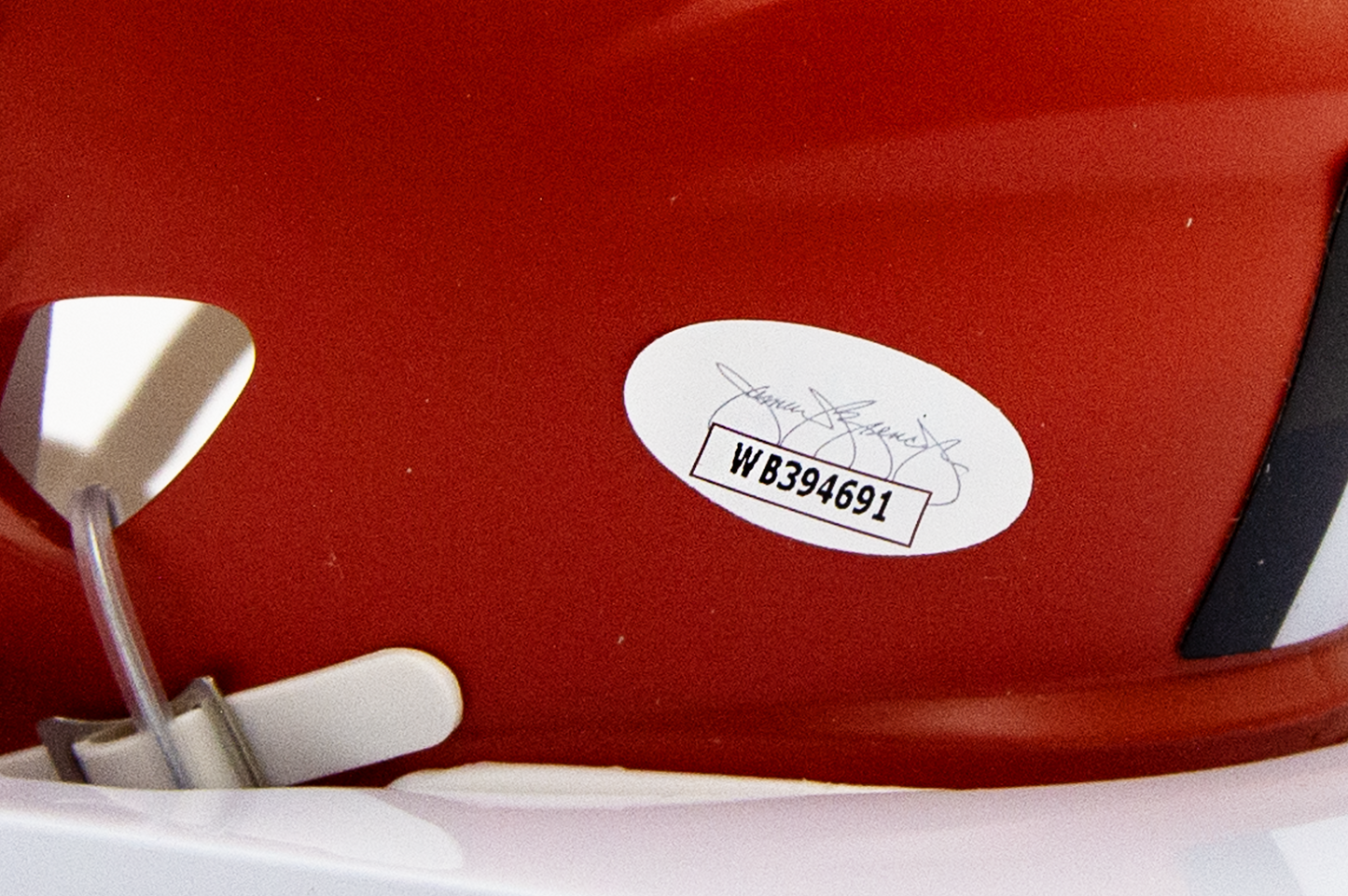 Peyton Hillis Signed Cleveland Browns Mini Helmet