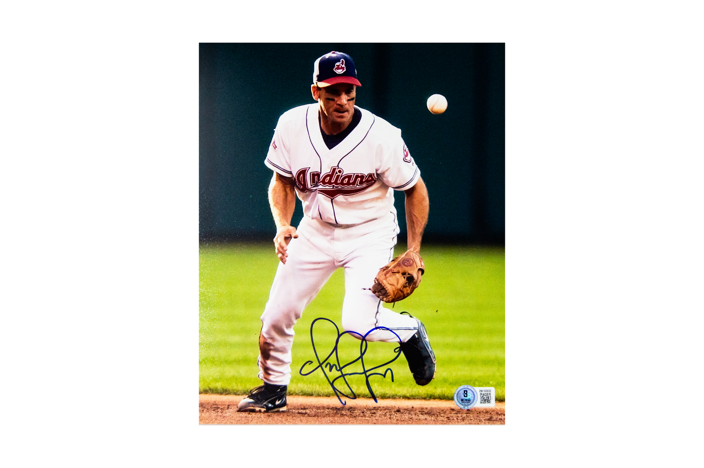 Omar Vizquel Autographed 8x10 Cleveland Indians Photo